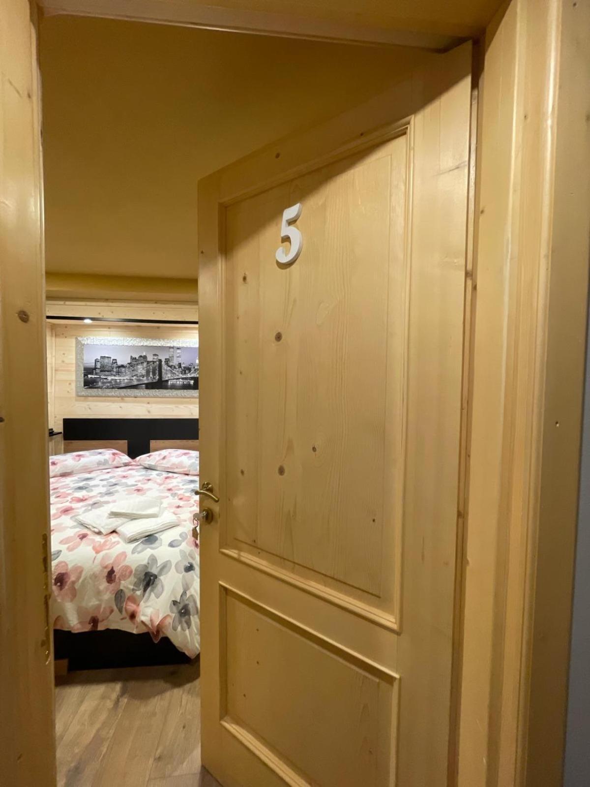 Rewind Hotel Temu Bagian luar foto