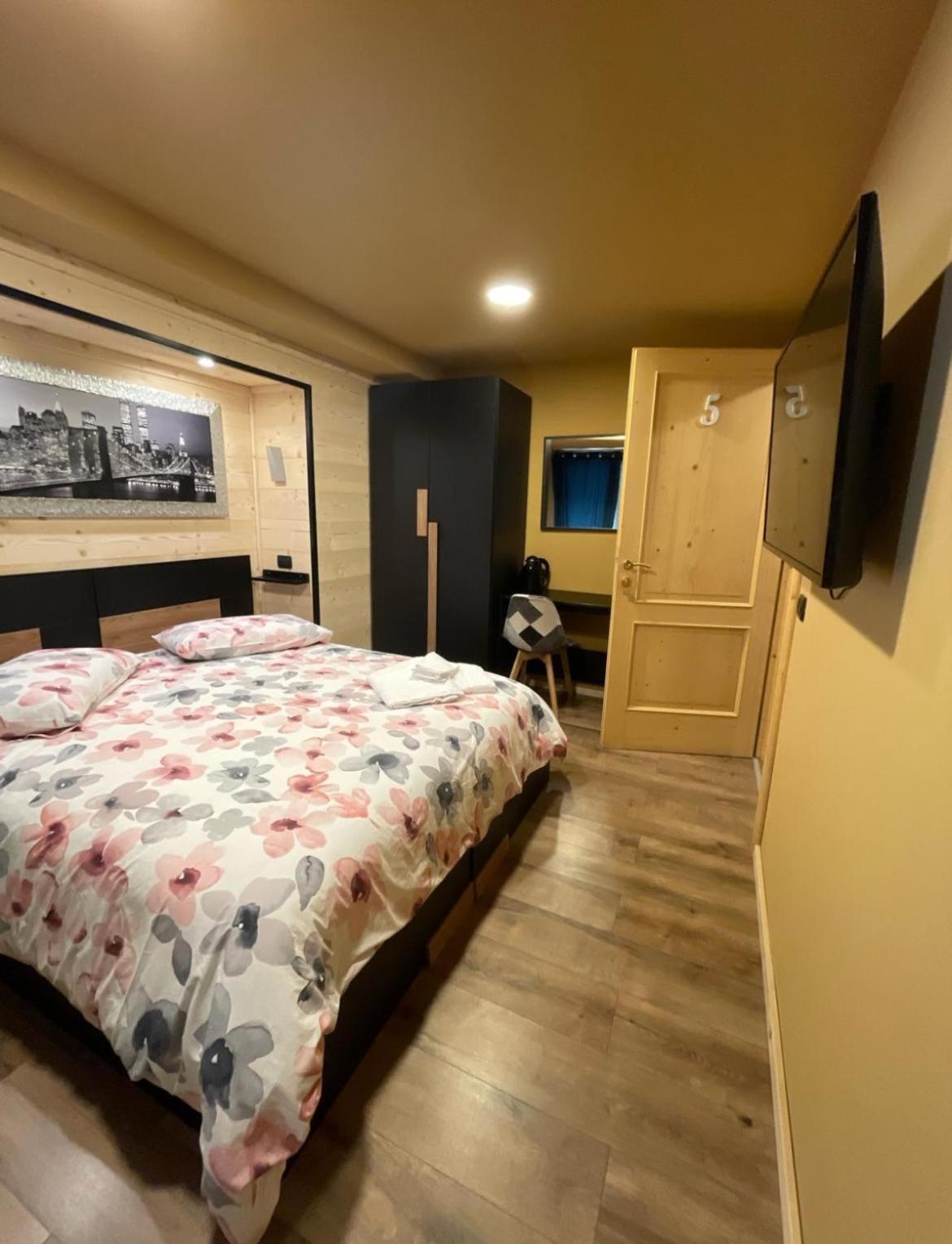 Rewind Hotel Temu Bagian luar foto